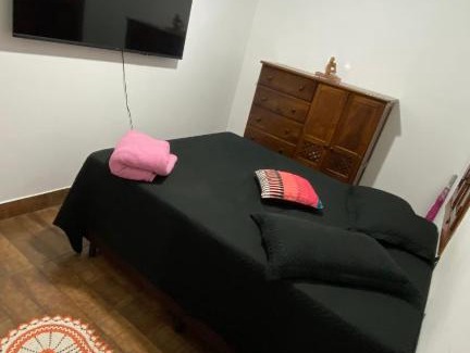 Cruzeiro House | Cozy Pet-Friendly Retreat for Families and Travelers