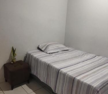 Imperatriz House | Quarto Casal com Ar no Centro