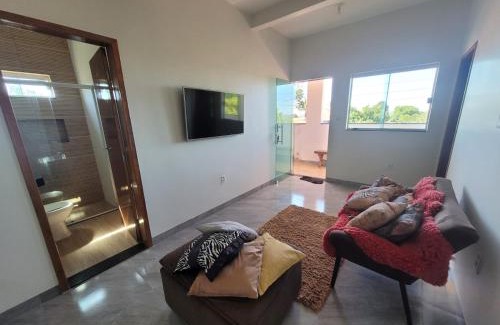 Village House | Budget-Friendly Shared Room at Queen's Hotel with Breakfast