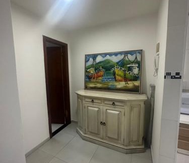 Jardim Excelsior House | Cozy Room with Private Bath Near Shopping Mall & Ocean View