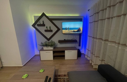Palhais Apartment | Quarto com wc no Montijo