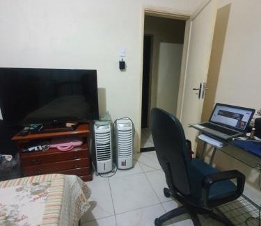 Del Castilho Apartment | Cozy Shared Room in Delcastilho - Perfect for Families
