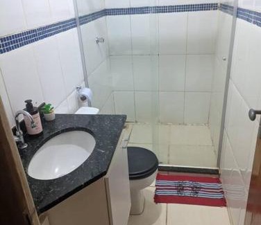 Uberaba Apartment | Quarto de Casal Bem Localizado Em apto Compartilhado AP 204