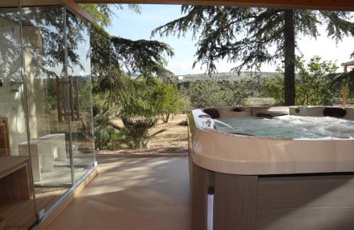 Andria Bed & Breakfast | Indulge at Quarto di Monte Suite & Spa with Oceanfront Bliss