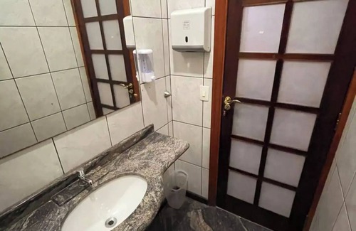 Liberdade Bed & Breakfast | Family Room 13: TV, Fridge & Breakfast Included