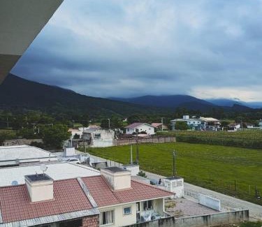 Palhoca Apartment | Budget-Friendly Accommodation at Quarto Morro do Cambirela