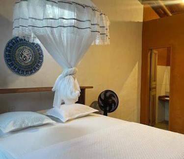 Morere House | Seaside Getaway: Pet-Friendly Room with Ocean Views