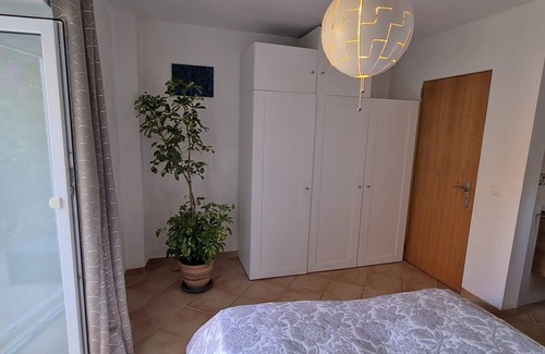 Silves Bed & Breakfast | Cozy Private Room in a Quaint Farmhouse Above Silves