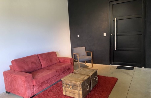 Cambui House | Cozy Private Room with Exclusive Bathroom Access
