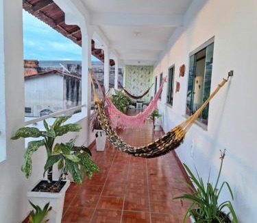 Alvorada House | Convenient Triple Room with Private Bathroom in Pousada