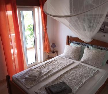 Vila Real Santo Antonio Hotel | Rooms with Breathtaking Views and Oceanfront Amenities
