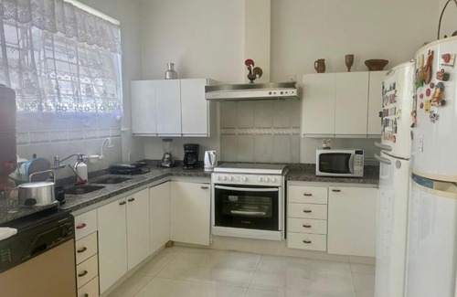 Salgado Filho House | Comfortable Rooms in Fully Equipped Home - BH