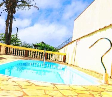 Campos Eliseos House | Pet-Friendly Retreat at Casa de Brotas - 4 Star Stay!