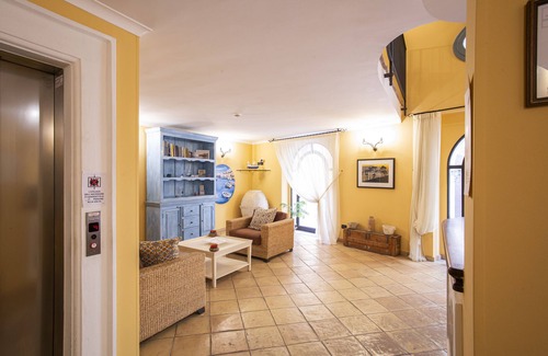 Gaeta House | Exceptional Il Quartuccio: Family-Friendly with Breakfast