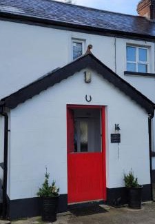 Cornamucklagh House | Scenic Quarvue Farmhouse with Breathtaking Mournes Views