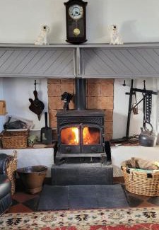 Cornamucklagh House | Scenic Quarvue Farmhouse with Breathtaking Mournes Views