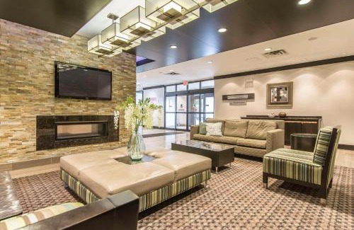 Algoma District Hotel | Relaxing Retreat at Quattro Hotel & Conf Centre