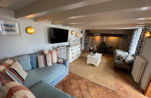 Dittisham House | Quay Cottage: Ideal Family Retreat in Dittisham, Devon