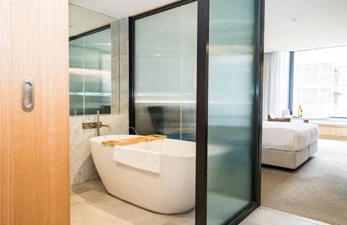 Perth Central Business District Hotel | Experience Quay Perth: 4-Star Hotel with Spa & Dining