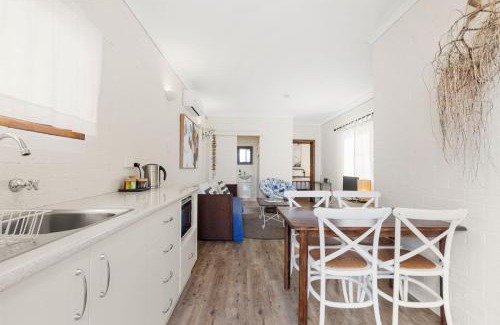 Callala Beach House | Quay's Cabin - Absolute Beachfront with Views