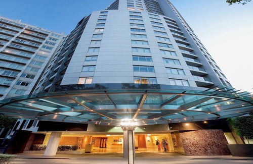 Southbank Apartment | Experience Quay West Suites Melbourne: Rated 9.4/10 Stay
