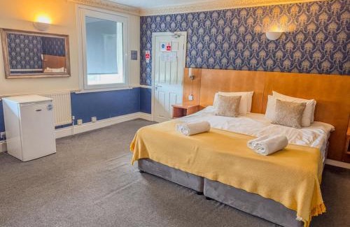 Frampton Hotel | Explore Quayside Hotel & Bar: Family-Friendly Retreat
