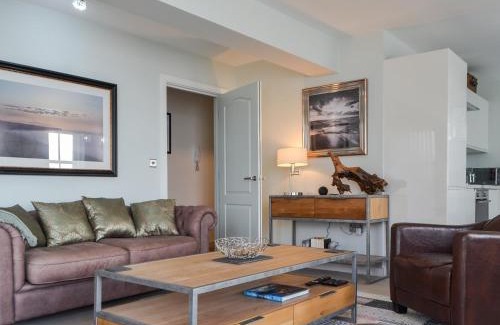 Whitehaven House | Guest Rated Quayside7: Family-Friendly Getaway Awaits