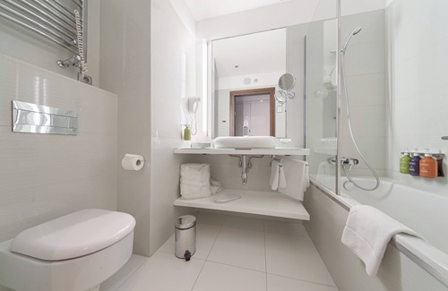 Bydgoszcz Hotel | Discover Holiday Inn Bydgoszcz with Spa & Family Amenities