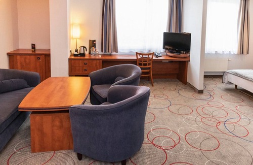 Glogow Hotel | Discover Comfort at Qubus Hotel Głogów with Spa Amenities