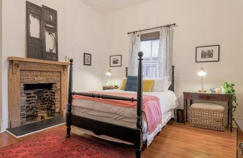 Earlewood Apartment | Explore Queen Anne Travelers Apartment: A 4-Star Escape