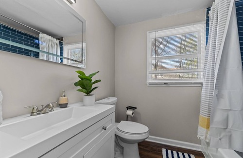 Winston - Salem Apartment | Queen Bed Studio w/Day Bed - HS Internet – Balcony Unit 2