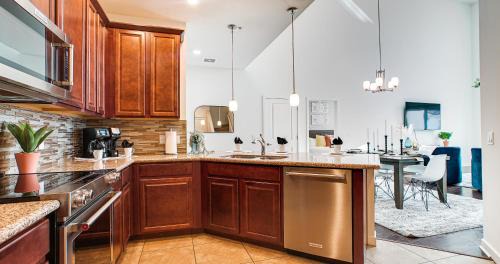 Ocotillo Apartment | Relaxing Queen Creek Condo with Pool & Hot Tub Amenities
