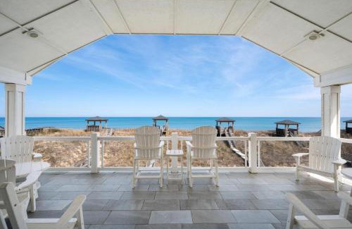Nags Head Apartment | Stunning Queen Elizabeth Oceanfront Home with Pool & Hot Tub