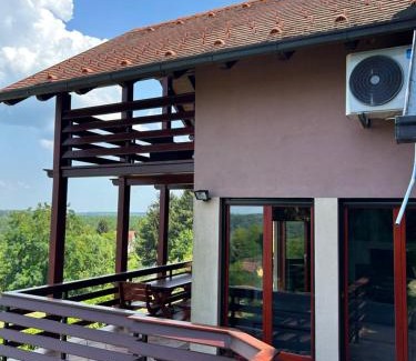 Aljmas House | Discover the Queen of Danube: Family and Pet-Friendly Stay