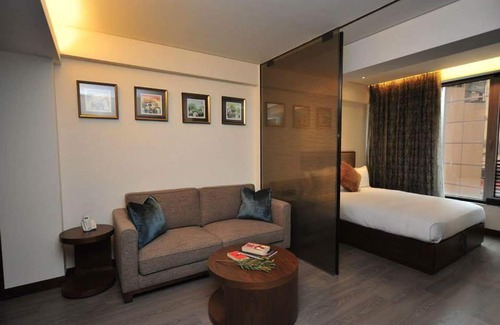 Wan Chai Apartment | Accessible Family Retreat at Queen's 100 - Guest Rated 7/10