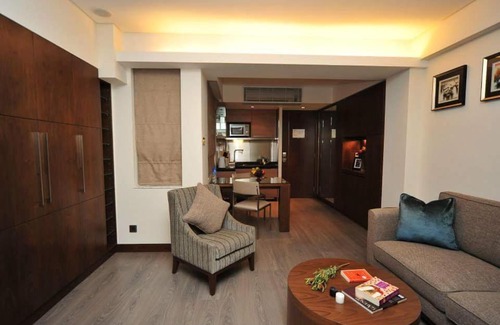Wan Chai Apartment | Accessible Family Retreat at Queen's 100 - Guest Rated 7/10