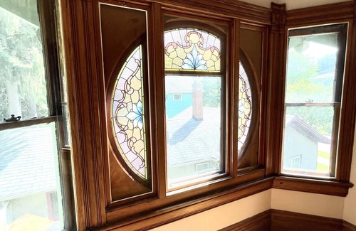 Adrian House | Charming Queen Victorian Home Steps from Downtown