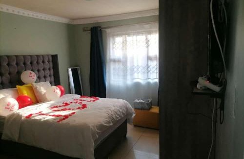 Durban House | Family-Friendly Stay at Queens And Kings Lodge