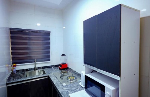 Oleh Apartment | Queens Court Apartments
