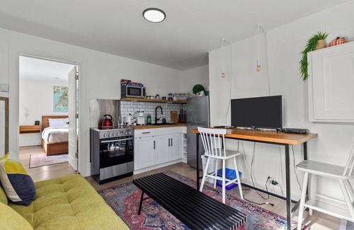 Downtown St. John's Apartment | Guest Rated: 9.4 - Downtown St. John's Queen's Rd Suite