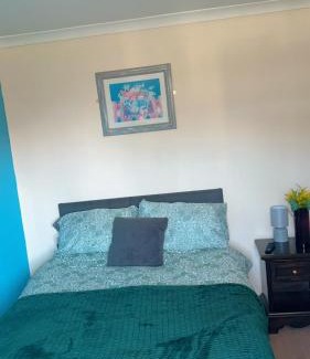 Annan Hotel | QueensBerry Hotel