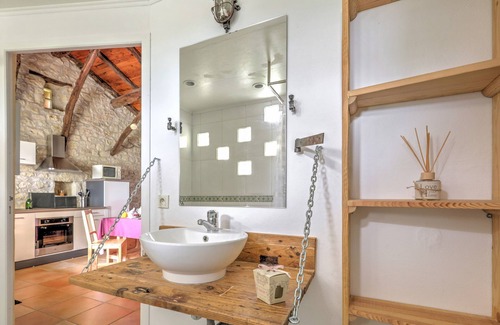 Fargues House | Cozy Quercy Stone Guest Rooms with Scenic Views & Spa