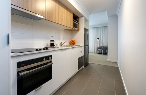 Cannon Hill Apartment | Premier Quest Cannon Hill: Family-Friendly with Ocean View