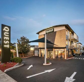 Frankston Apartment | Relax at Quest Frankston: Oceanfront Stay with Pool Access