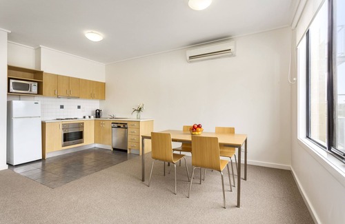 Frankston Apartment | Relaxing Quest Frankston: Poolside Ocean Views Await