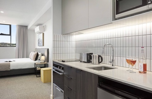 Goulburn Apartment | Discover Quest Goulburn: Top-Rated 4-Star Comfort Awaits