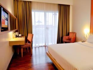 Semarang Hotel | Discover Comfort at Quest Hotel Simpang Lima - Semarang
