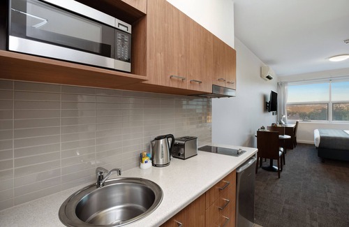 Mawson Lakes Apartment | Explore Quest Mawson Lakes: Child-Friendly & Accessible Stay