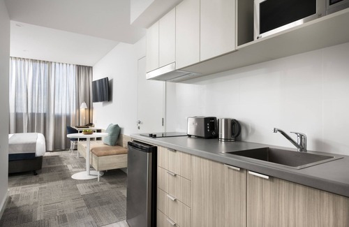 Midland Apartment | Experience Quest Midland: 4-Star Hotel with Ocean Views