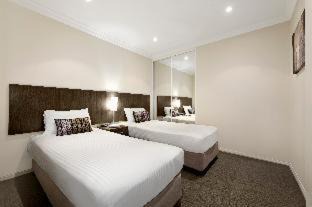 Singleton Apartment | Elegant Quest Singleton: 5-Star Comfort & Family-Friendly Amenities